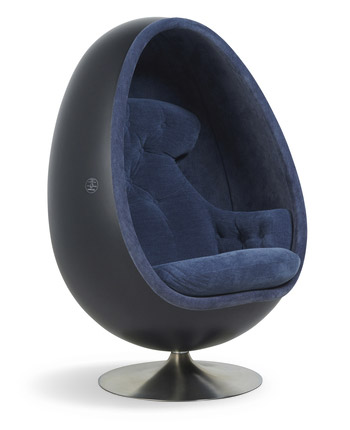 Ovalia, designed by Henrik Thor-Larsen